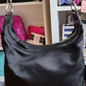 EUC GUCCI BAMBOO HANDLES SHOULDER BAG